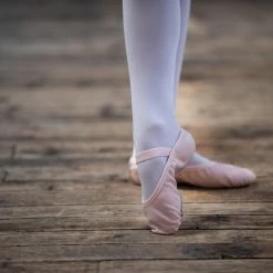 New ๐ Starever Domyos Leather Full Sole Demi-Pointe ๐ Shoes Fitness โ 29 Starever Domyos Leather Full Sole Demi-Pointe Shoes Fitness