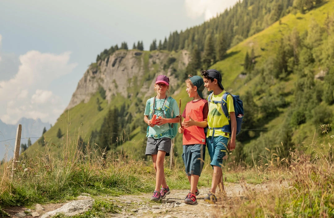 Deals 🤩 Quechua MH500, Hiking Shorts, Kids' 😉 9 Quechua MH500, Hiking Shorts, Kids'