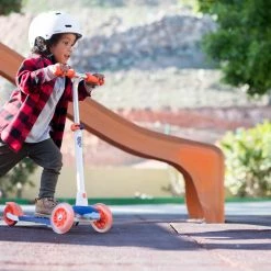 Best deal 🔥 Skates Decathlon Oxelo B1 500 Adjustable Scooter W/ Light-Up Wheels Kids 2'6 To 3'9 😍 112 Skates Decathlon Oxelo B1 500 Adjustable Scooter W/ Light-Up Wheels Kids 2'6 To 3'9