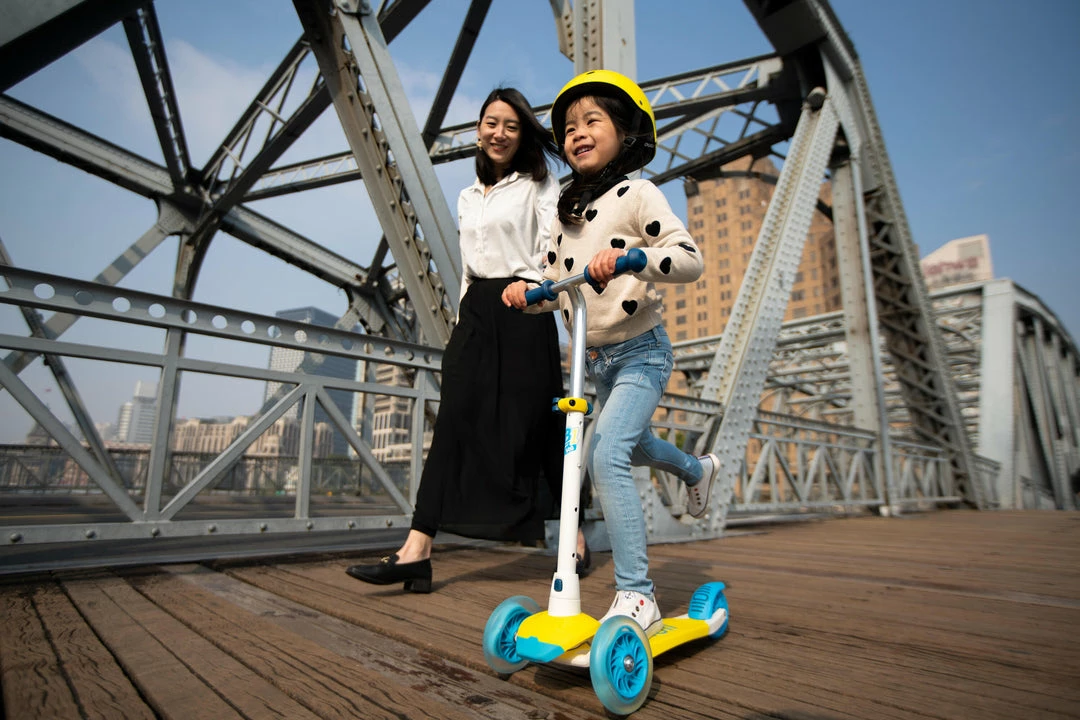 Best deal 🔥 Skates Decathlon Oxelo B1 500 Adjustable Scooter W/ Light-Up Wheels Kids 2'6 To 3'9 😍 27 Skates Decathlon Oxelo B1 500 Adjustable Scooter W/ Light-Up Wheels Kids 2'6 To 3'9