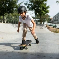 Decathlon Oxelo CP100 Insect Complete Freestyle Skateboard 27.9''x7.25'' Kids Age 3 To 7 Skates