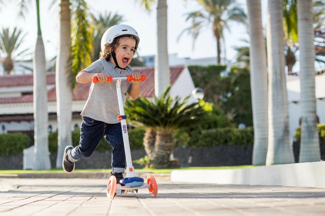 Best deal 🔥 Skates Decathlon Oxelo B1 500 Adjustable Scooter W/ Light-Up Wheels Kids 2'6 To 3'9 😍 69 Skates Decathlon Oxelo B1 500 Adjustable Scooter W/ Light-Up Wheels Kids 2'6 To 3'9