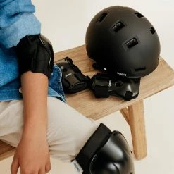 Oxelo Skates Decathlon PLAY5 Protective Gear Set W/ Knee/Elbow Pads & Wrist Guard Kids